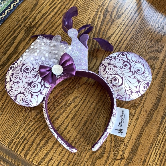 DISNEY Minnie Mouse ears